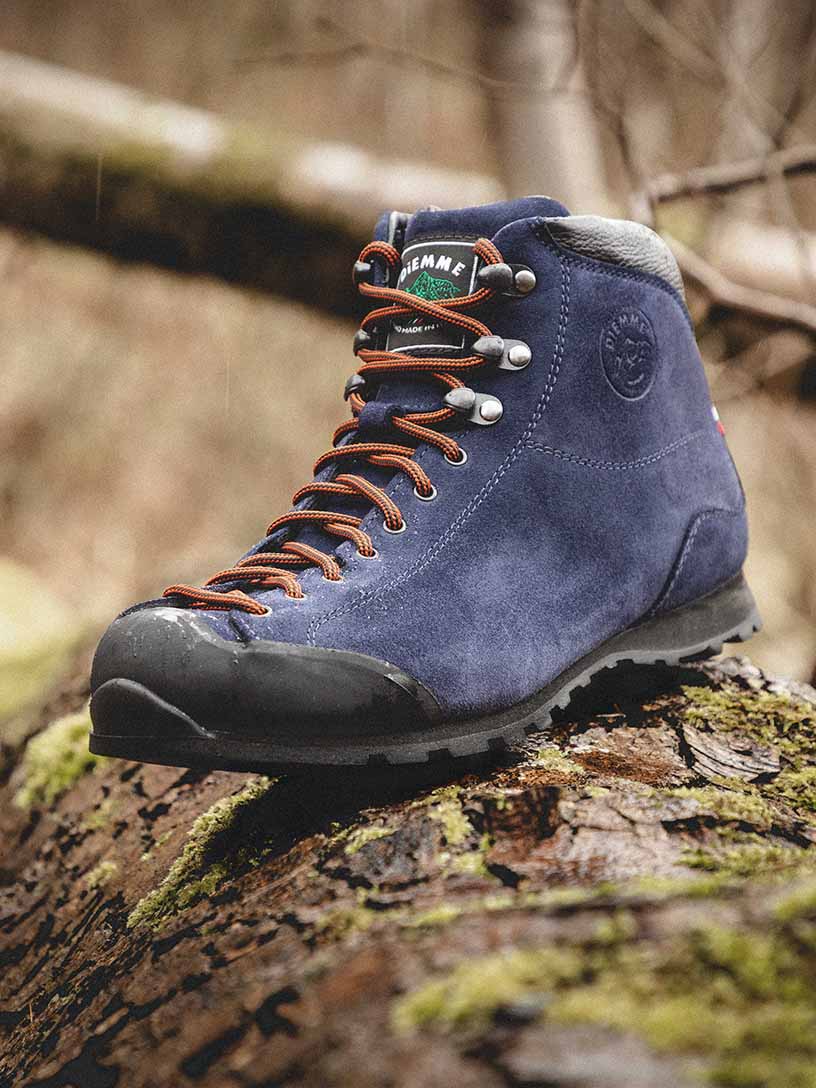 The Capriolo (Aster) Lightweight Walking Boots Brandecosse