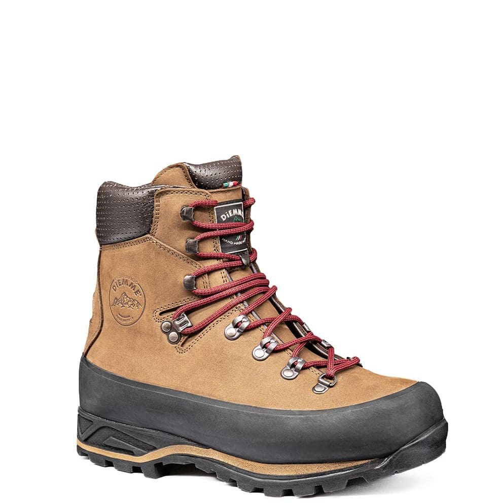 The Volpe Brandecosse Premium country boots